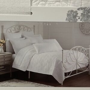 Simply Shabby Chic Cotton Quilt Twin 86 X 63 Farmhouse Girly Breathable Flaw